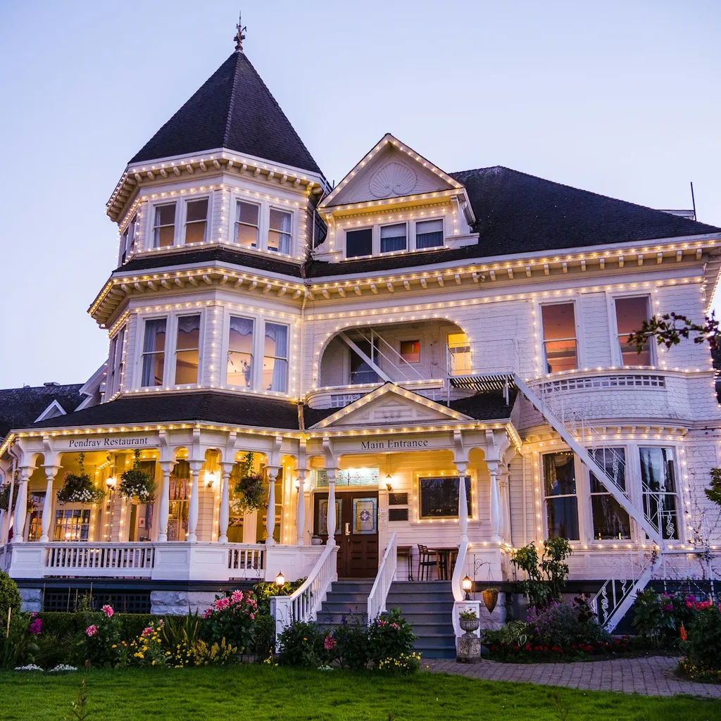 Westport Manor's full branded website